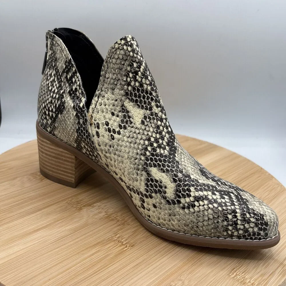 Blondo Neda Snake Print Waterproof Leather Ankle Boot Back Zip Sz 8 boho Western